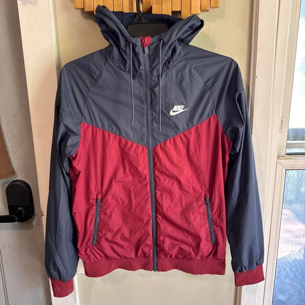 Nike Men's Windbreaker Jacket